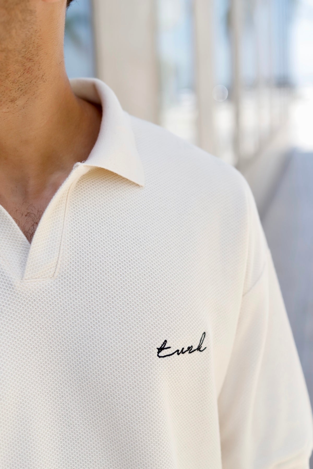 Remera Piqué Neck Crudo