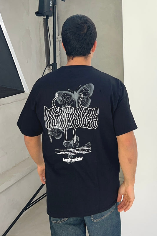 Remera Metamorfosis Negro