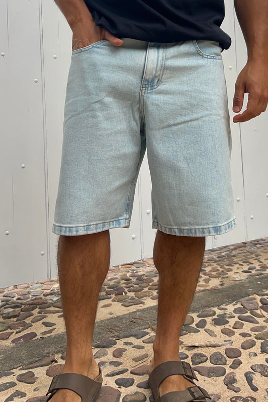 Bermuda Baggy Lisa Manchester Cel Claro