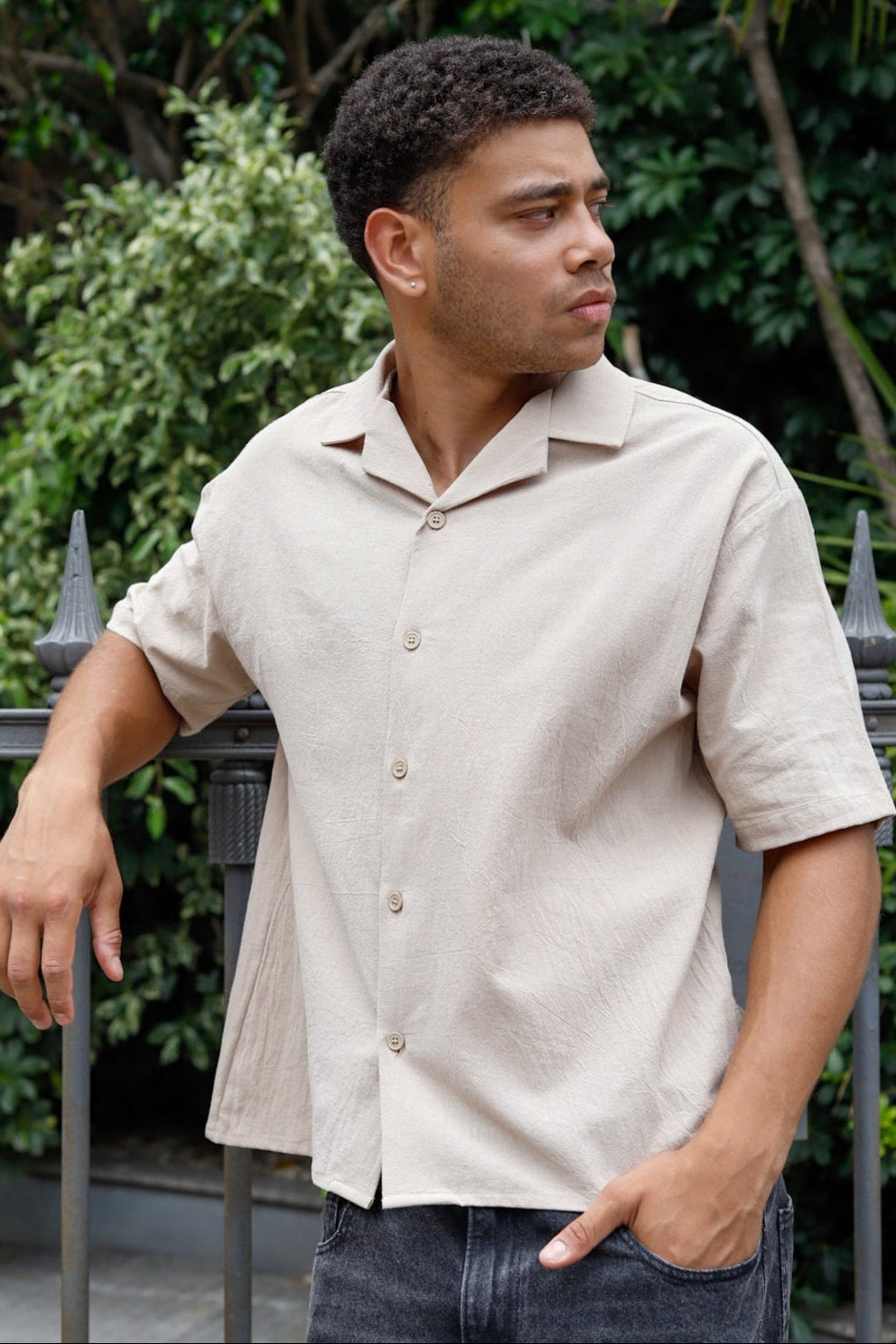 Camisa + Pantalón Beige