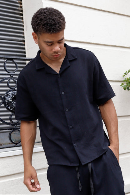 Camisa + Pantalón Negro