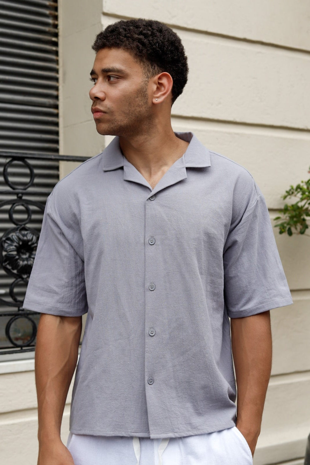 Camisa + Pantalón Gris